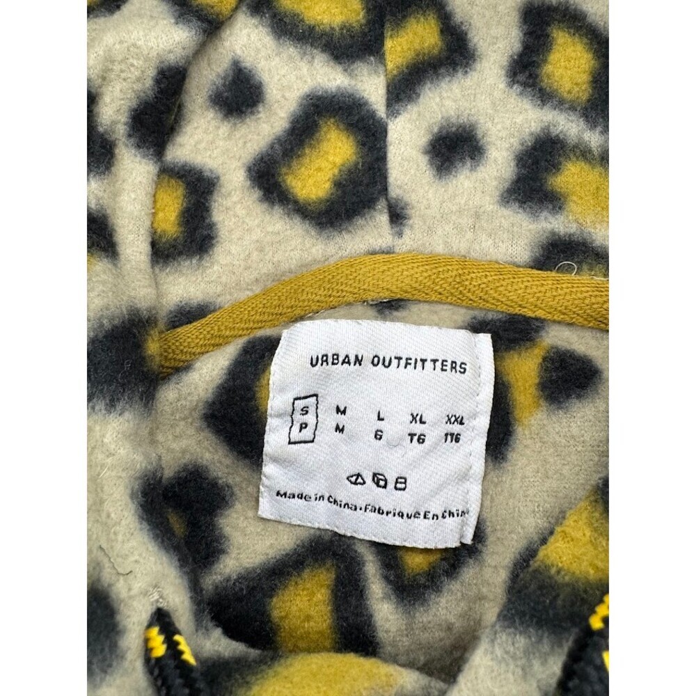 Leopard Print Fleece Hoodie Men’s Small Cozy Sherpa Pullover - Picture 4 of 5